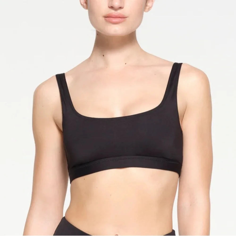 SKIMS black bikini top L